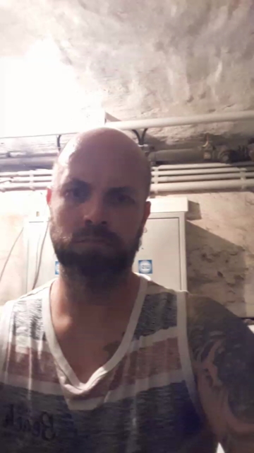 Schwanzfasser  30-08-2021 Recorded Video Topless